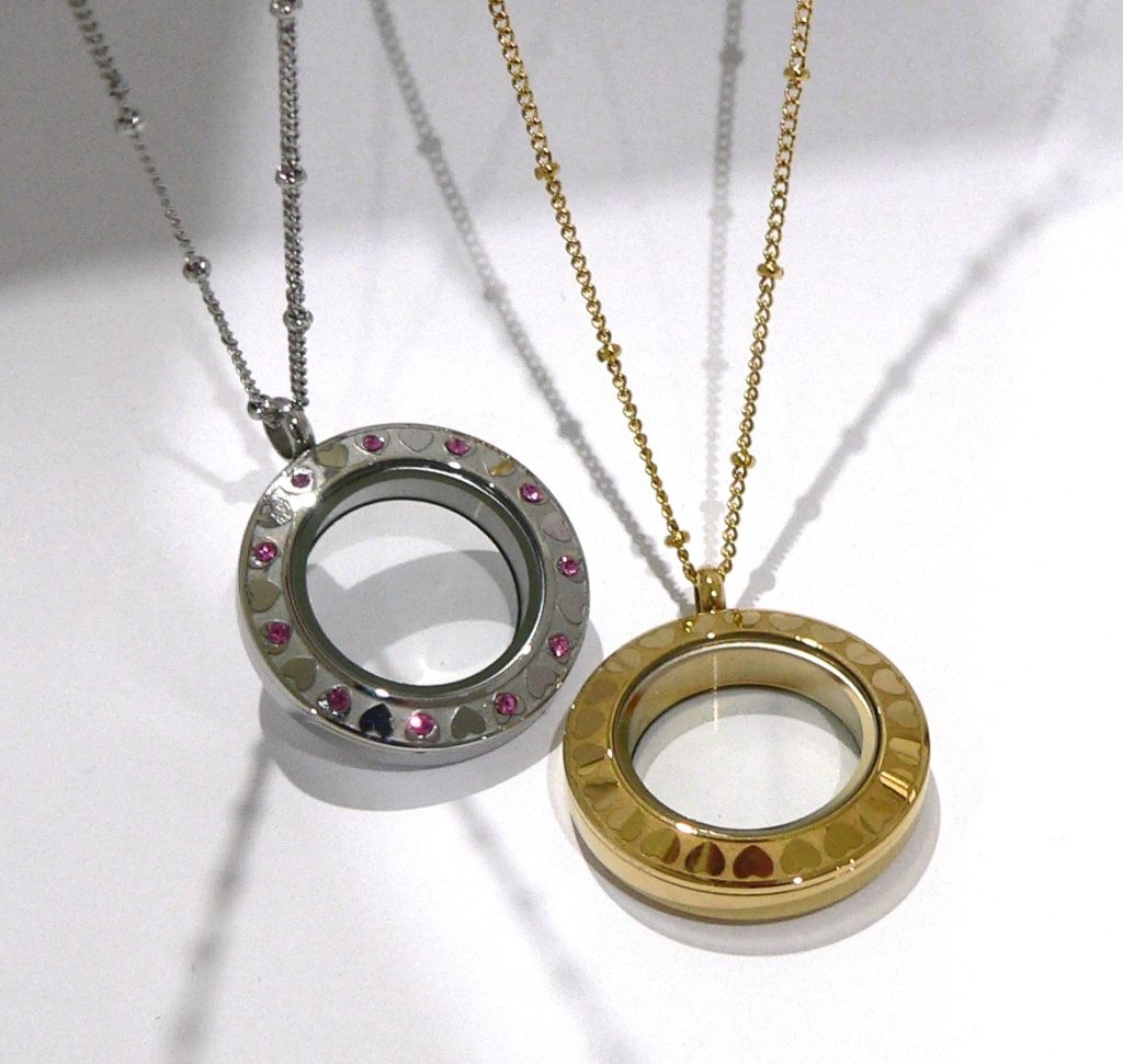 Memento gold plated keepsake pendant Historic Jewellery Reproduction